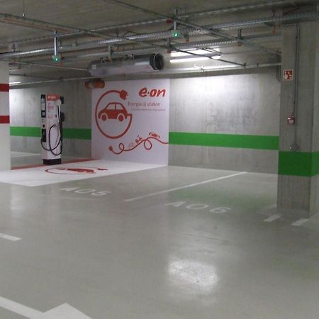 Apartmanhaz Soho Дьор Екстериор снимка