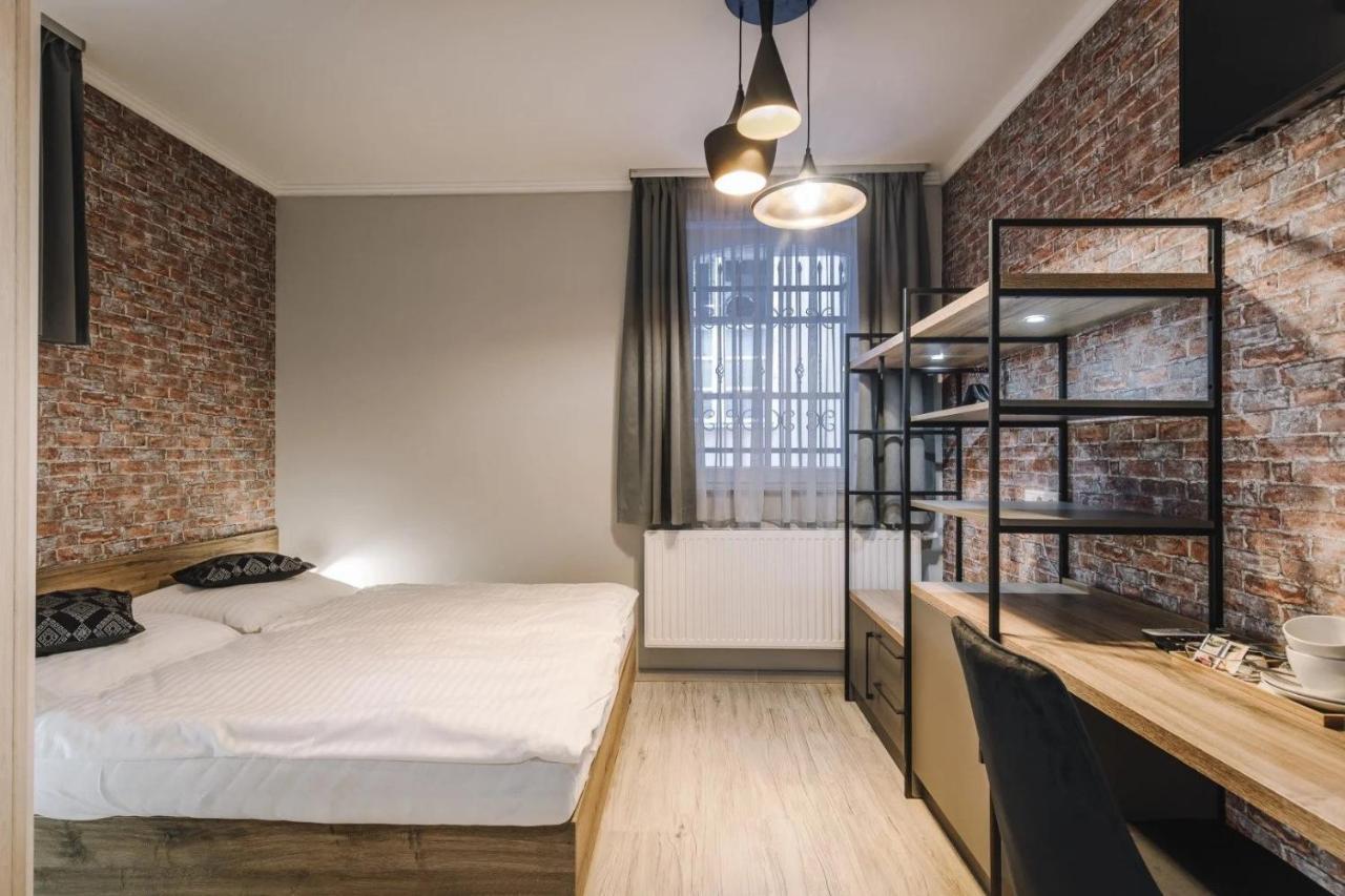 Apartmanhaz Soho Дьор Екстериор снимка