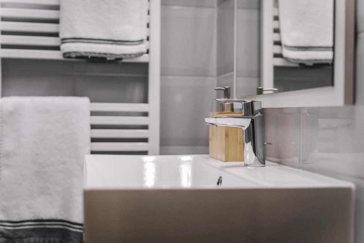 Apartmanhaz Soho Дьор Екстериор снимка