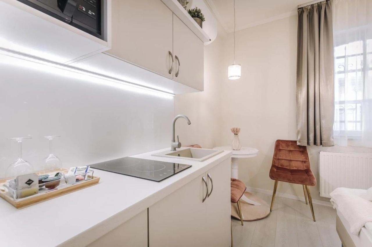 Apartmanhaz Soho Дьор Екстериор снимка