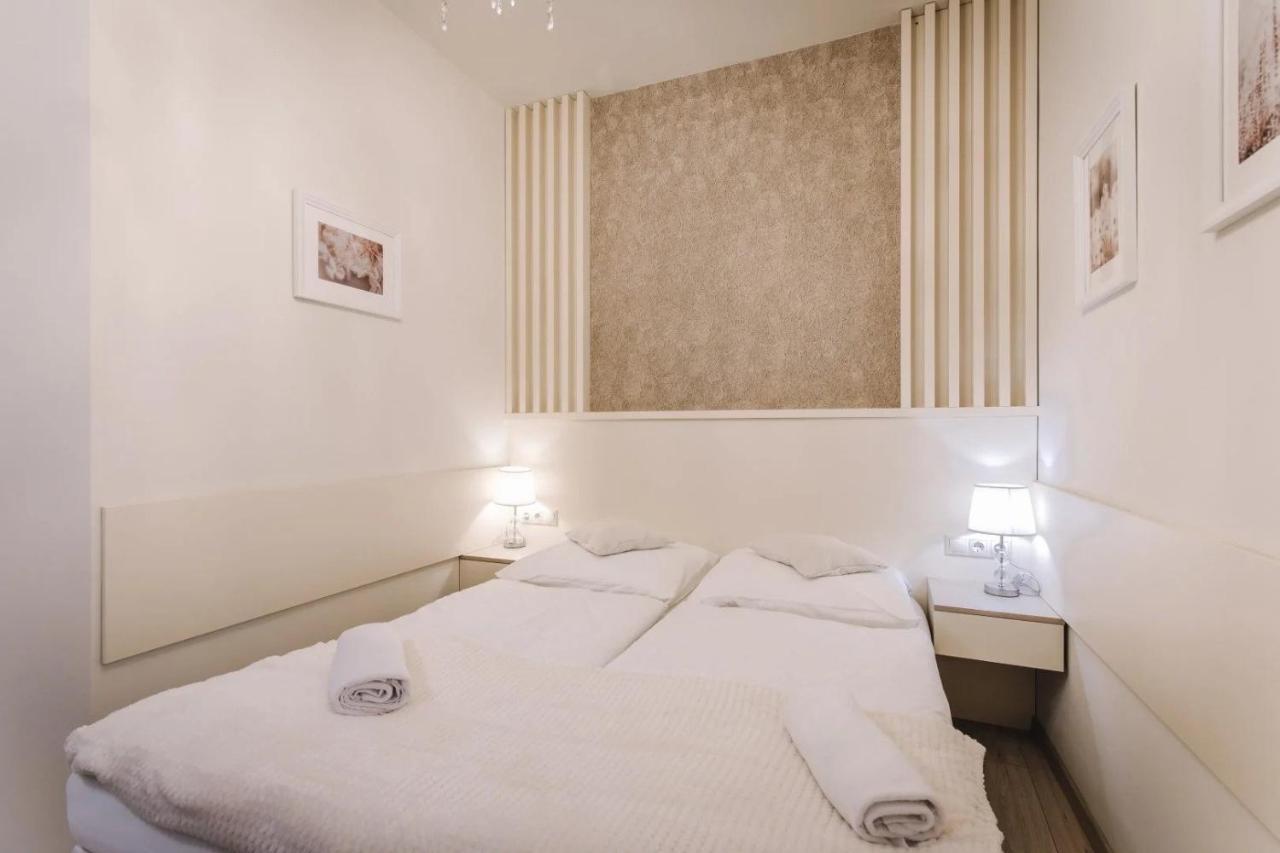 Apartmanhaz Soho Дьор Екстериор снимка