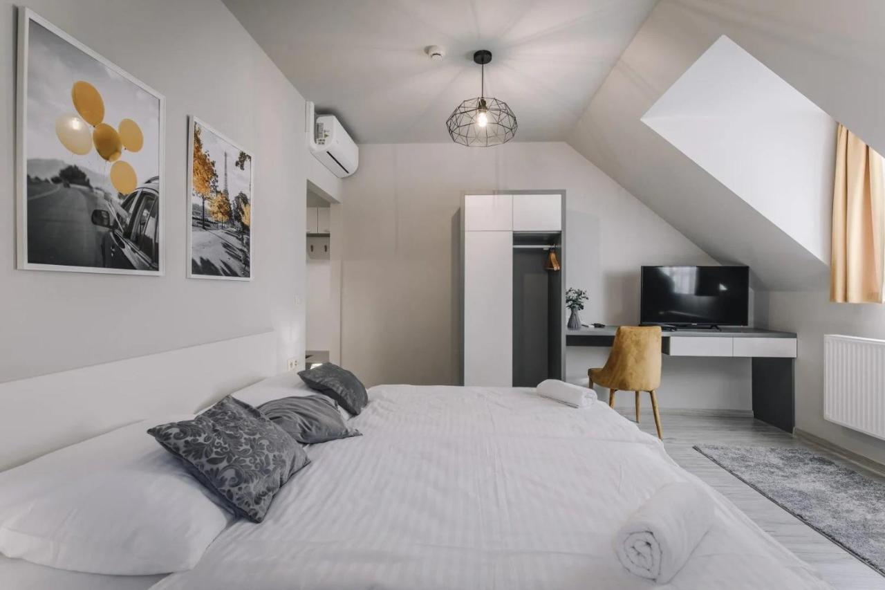 Apartmanhaz Soho Дьор Екстериор снимка
