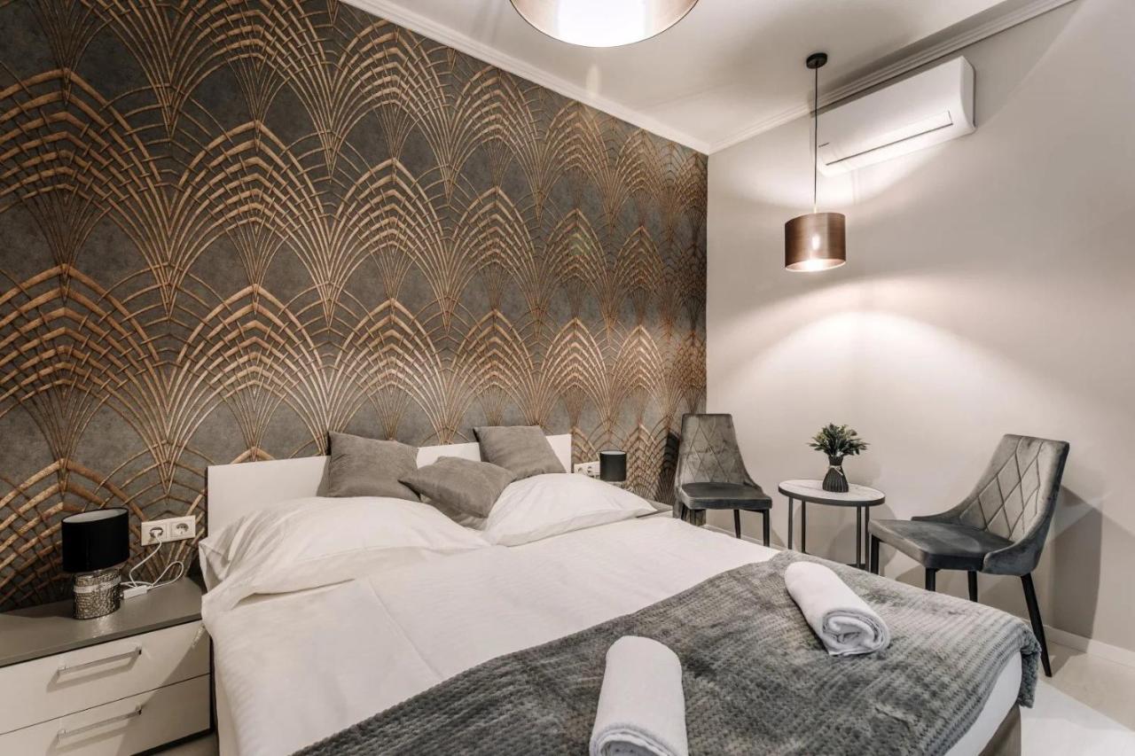 Apartmanhaz Soho Дьор Екстериор снимка