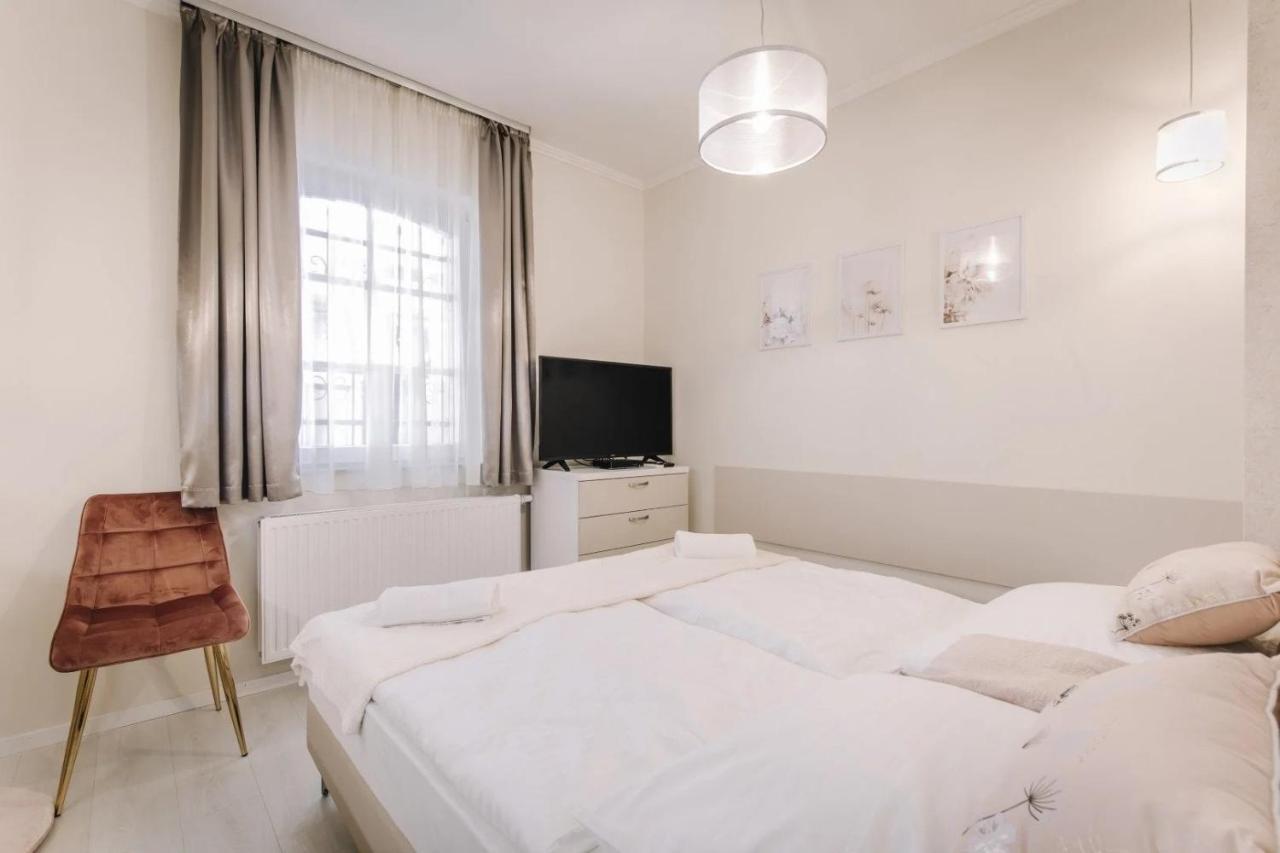 Apartmanhaz Soho Дьор Екстериор снимка